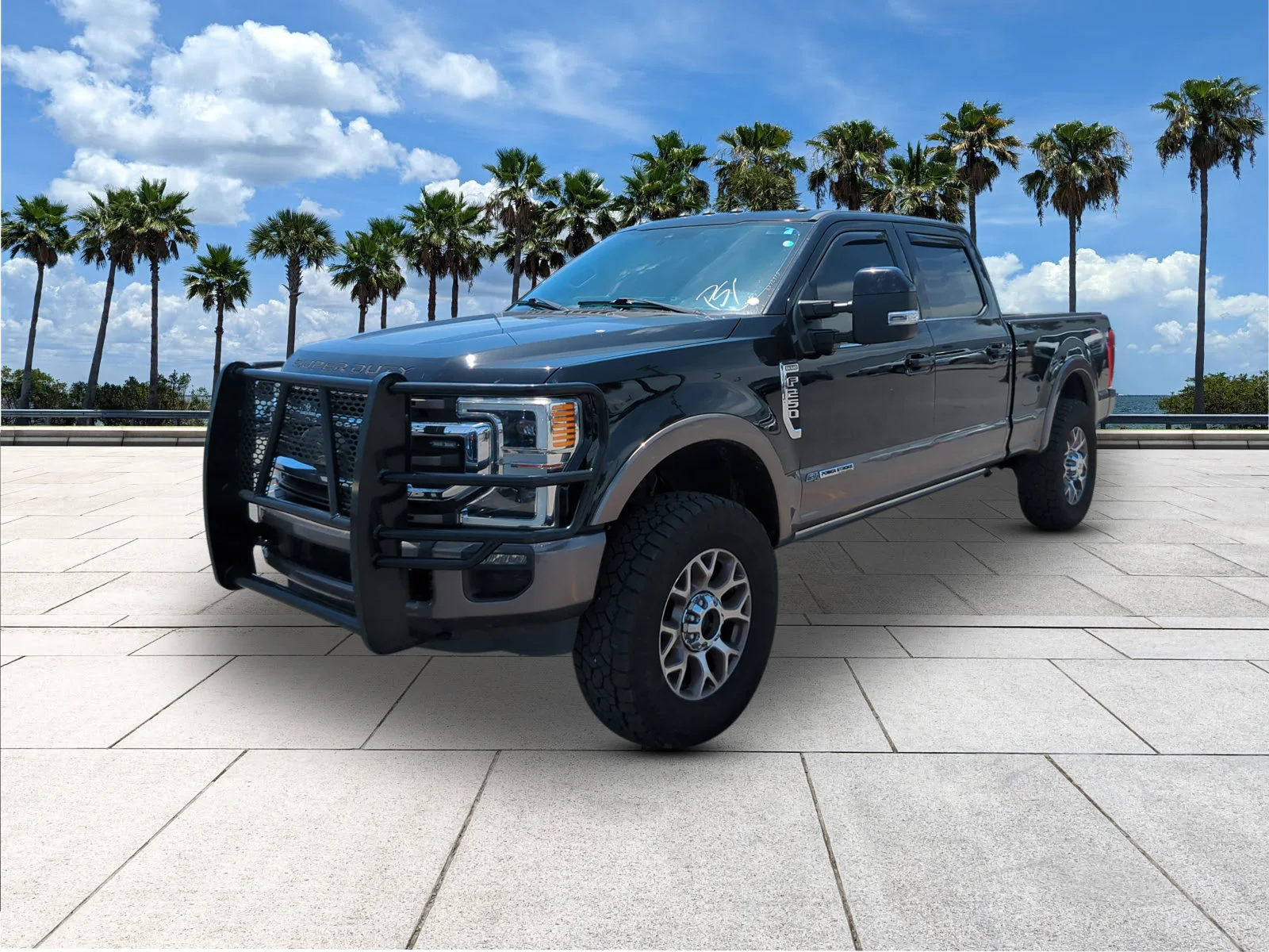 Used 2022 Agate Black Metallic Ford King Ranch image 3
