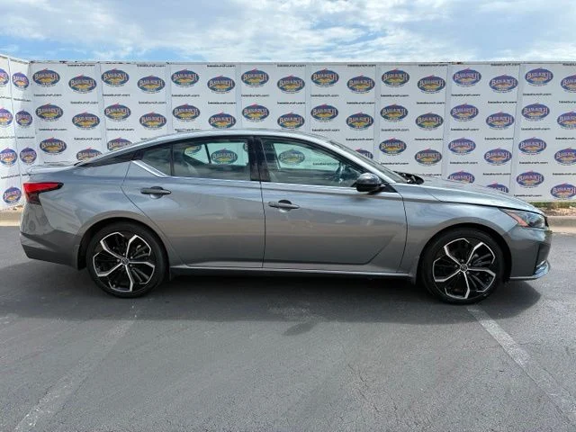 Used 2023 Gun Metallic Nissan 2.5 SR image 1