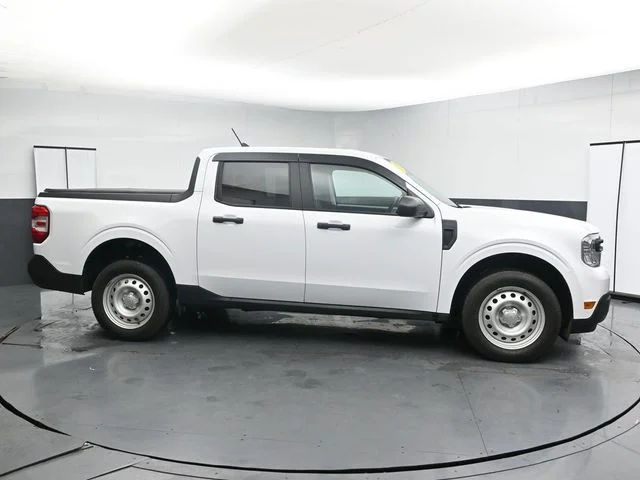 Used 2024 White Ford XL image 11