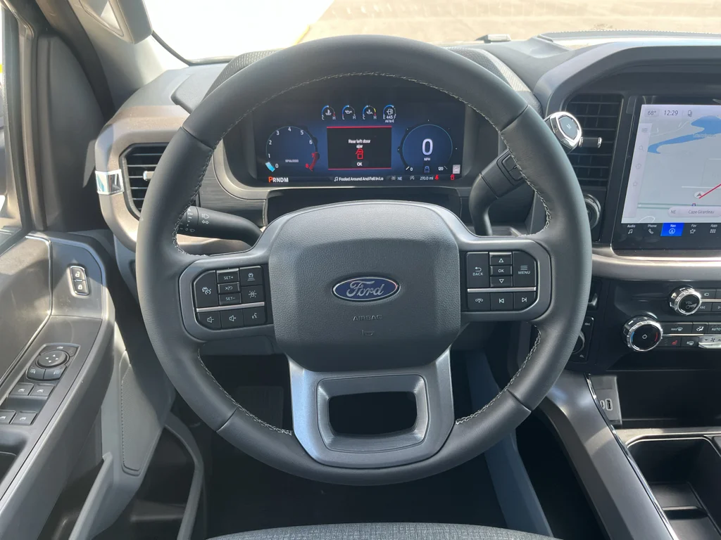 New 2026 Marsh Gray Ford XLT image 15