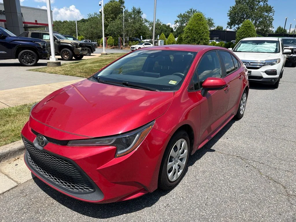 Used 2021 Red Toyota LE image 3