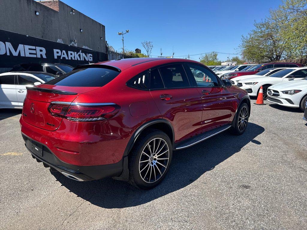 Used 2020 Hyacinth Red Mercedes-Benz 4MATIC® image 4