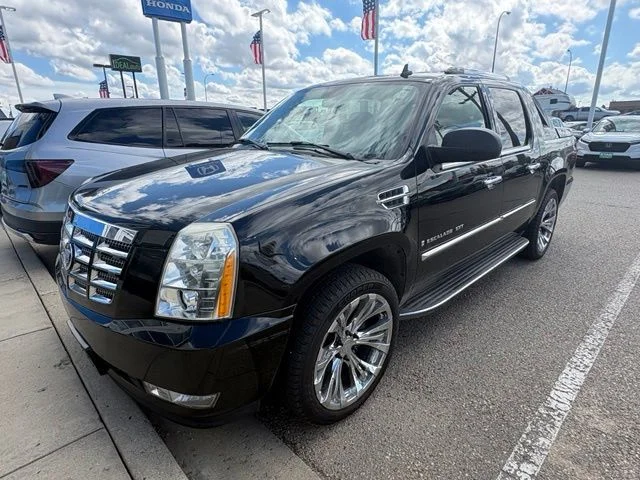 Used 2007 Black Raven Cadillac Base image 7