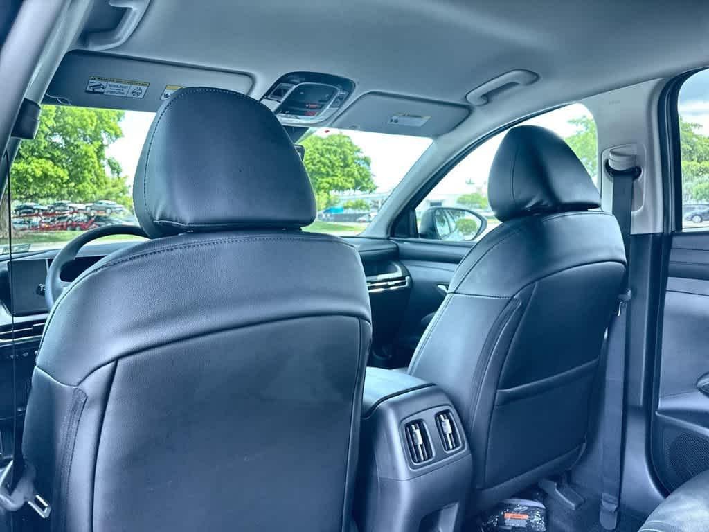 New 2026 Shimmering Silver Hyundai SEL Plus FWD image 23