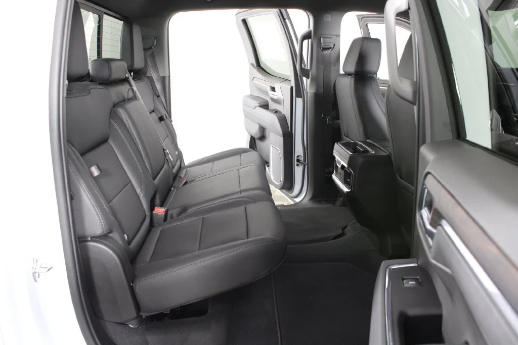 2026 GMC Sierra 1500 SLT - Photo 12