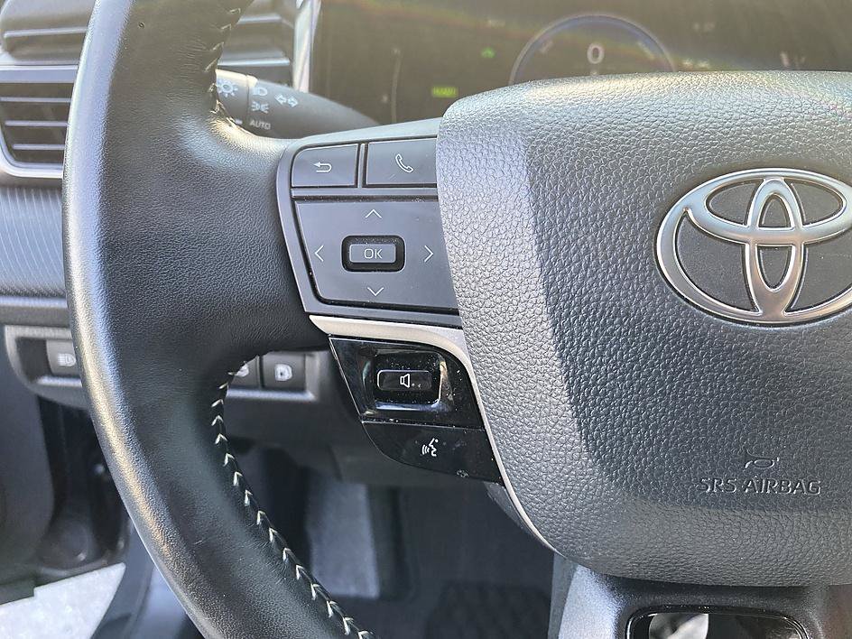 Used 2025 Underground Toyota SE image 13