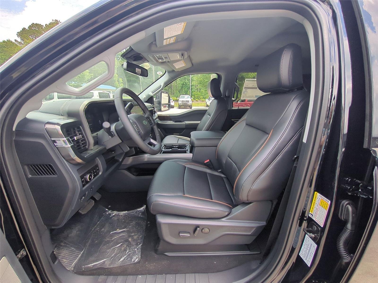 New 2026 Agate Black Metallic Ford F-250® Lariat® image 18