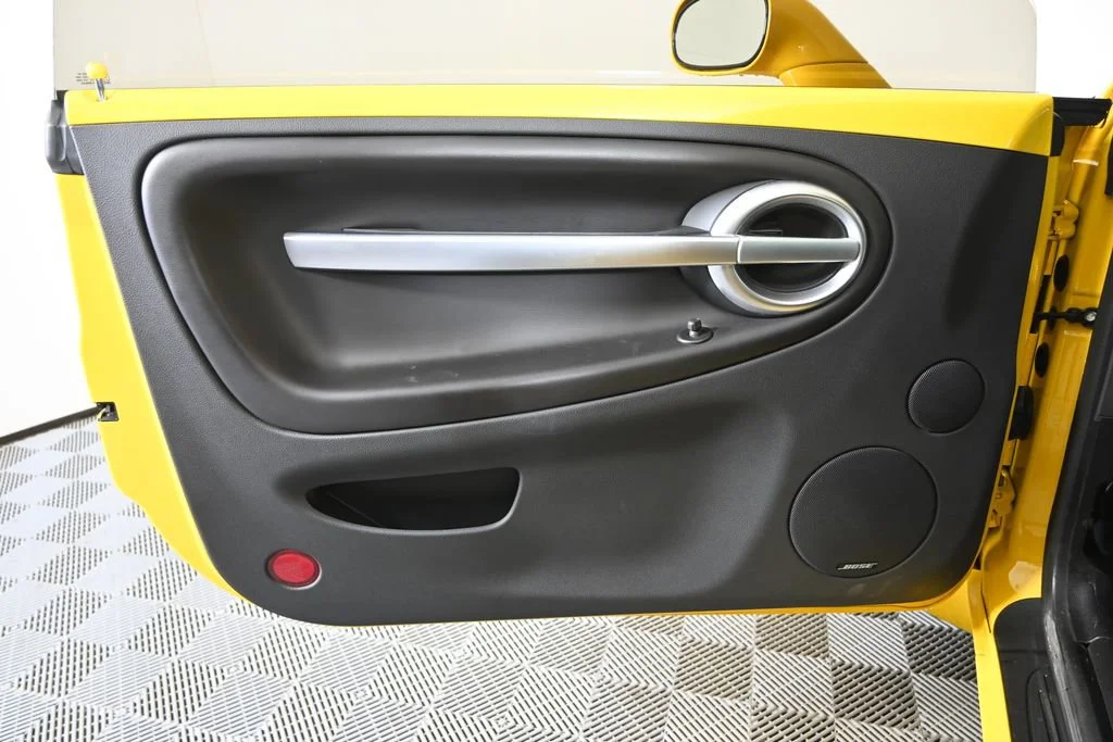 2005 Chevrolet SSR LS - Photo 17