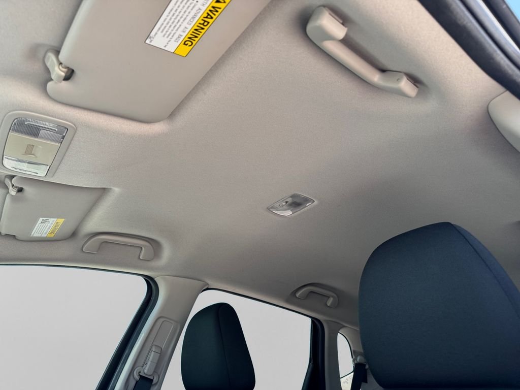 Used 2019 Modern Steel Metallic Honda LX image 18