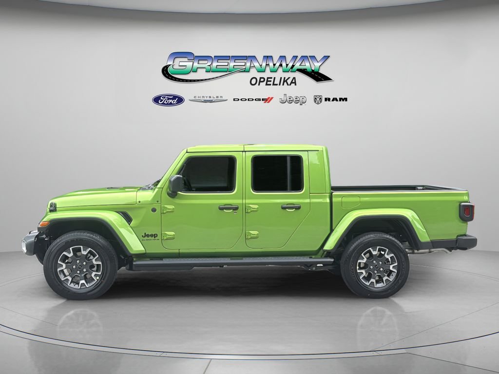New 2026 Green Jeep Sahara image 4