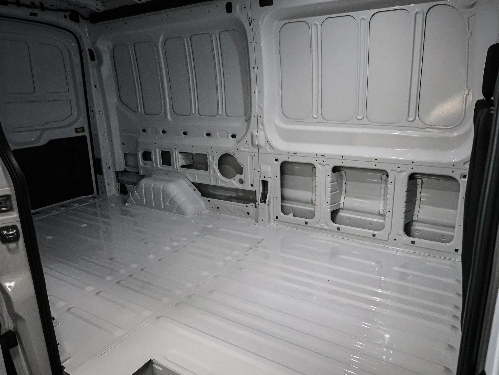 New 2026 Oxford White Ford Cargo Van image 22
