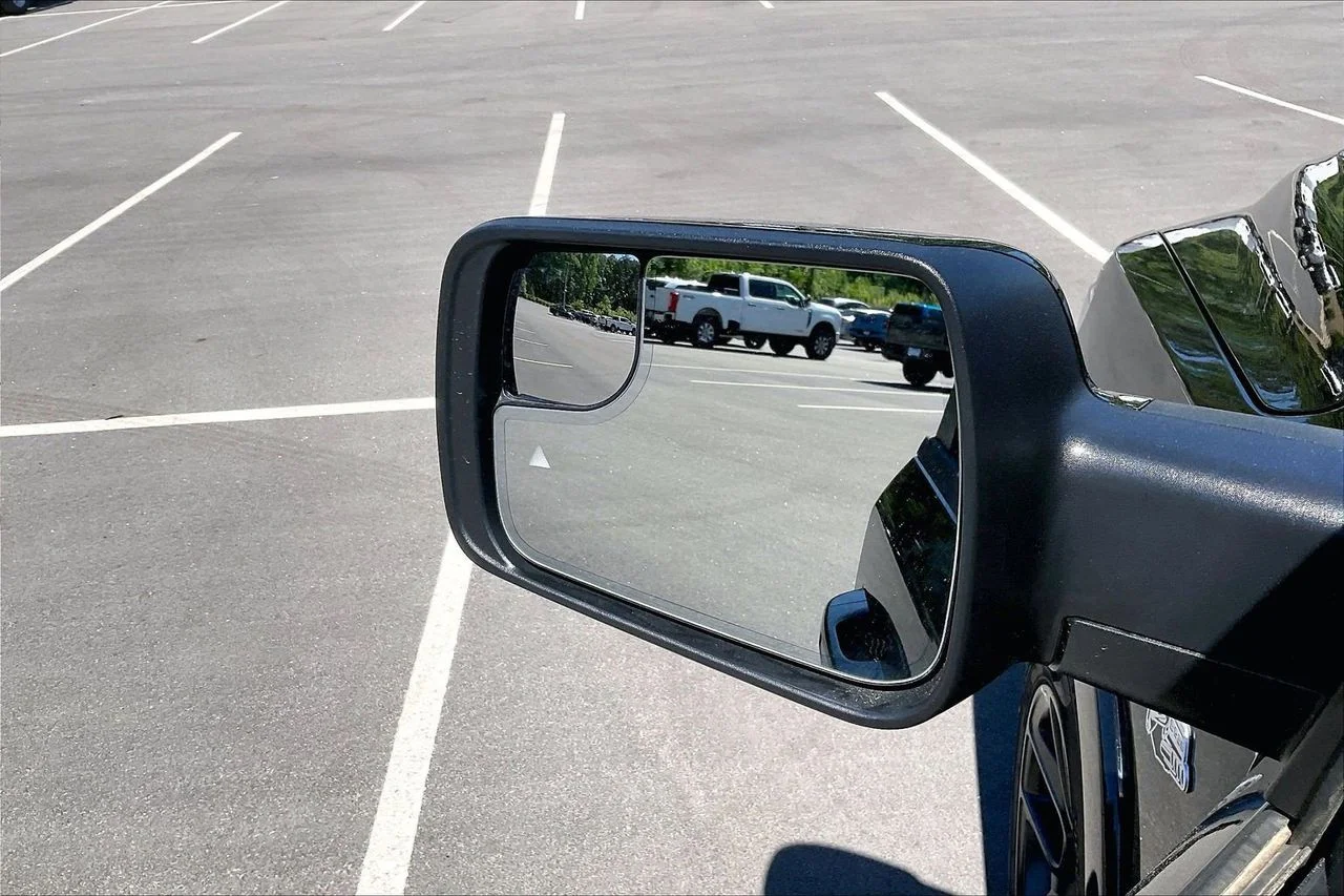 New 2026 Diamond Black Crystal Pearl-Coat Exterior Paint RAM Laramie image 27