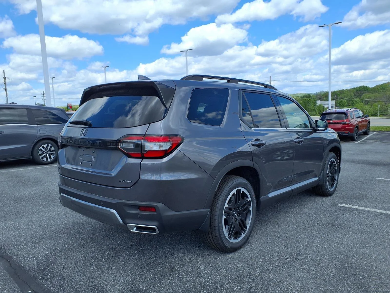 New 2026 Modern Steel Metallic Honda Touring S image 4