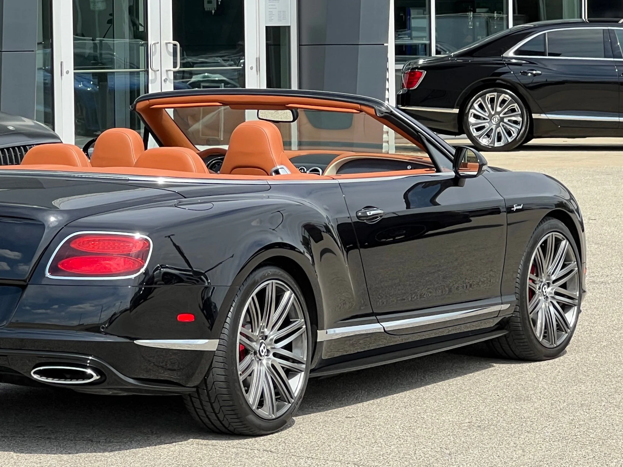Used 2015  Bentley Speed image 15