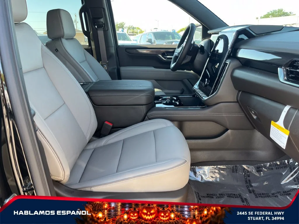 New 2026 Onyx Black GMC Elevation image 20