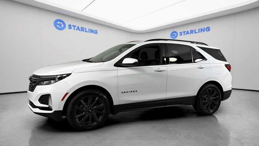 Used 2024 Summit White Chevrolet RS image 3