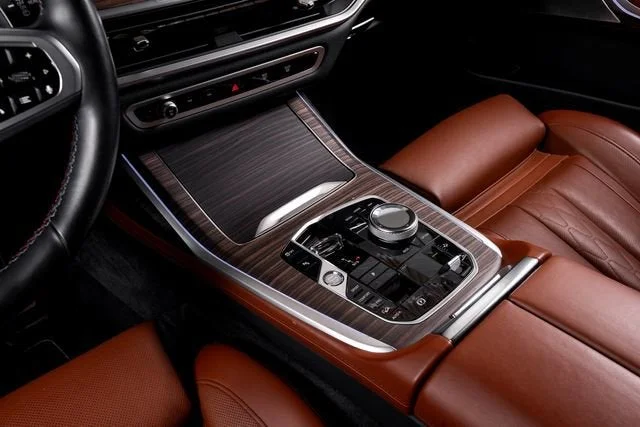Used 2024 Frozen Pure Gray Metallic BMW M60i image 34