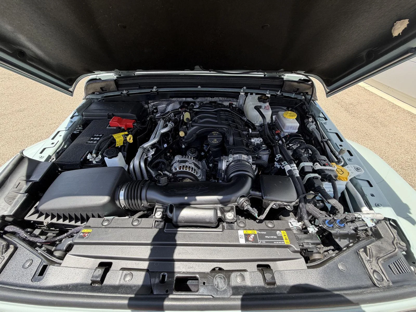 Used 2024 Earl Clearcoat Jeep Sahara image 20
