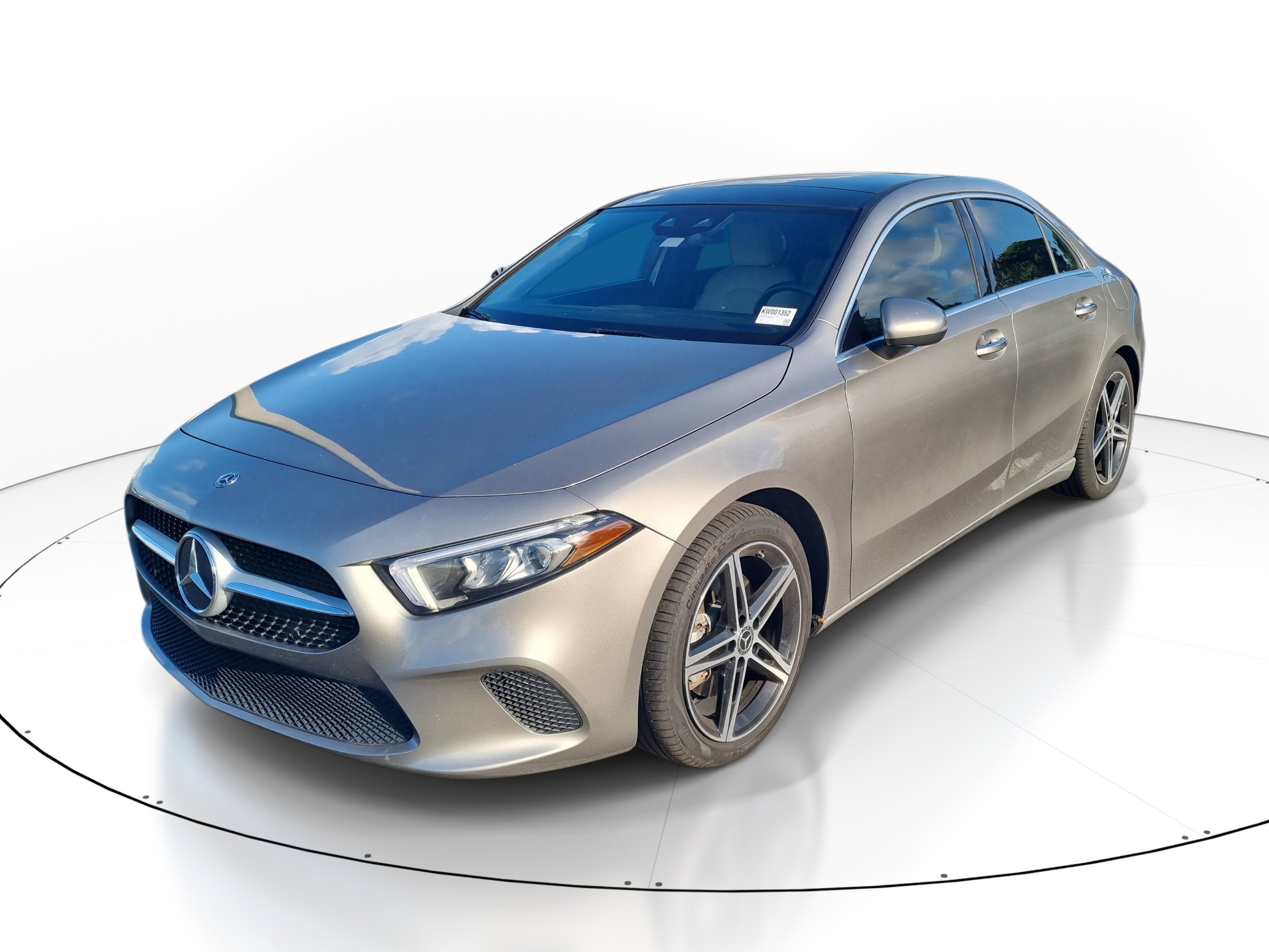 Used 2019 Mojave Silver Metallic Mercedes-Benz A 220 image 2