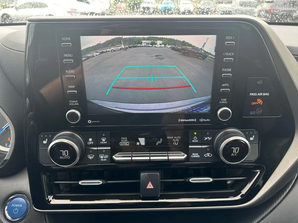 Used 2022 Gray Toyota XLE image 17