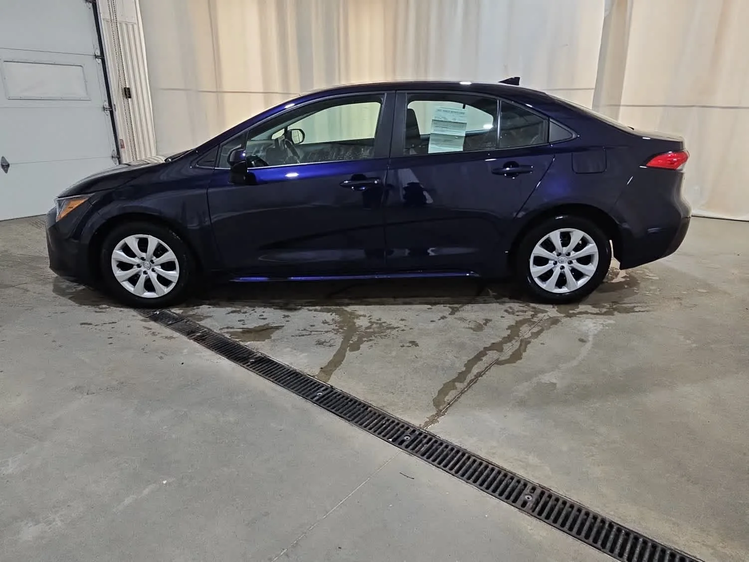 Used 2023 Blueprint Toyota LE image 3