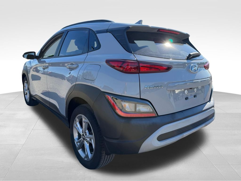 Used 2023 Silver Hyundai SEL image 3