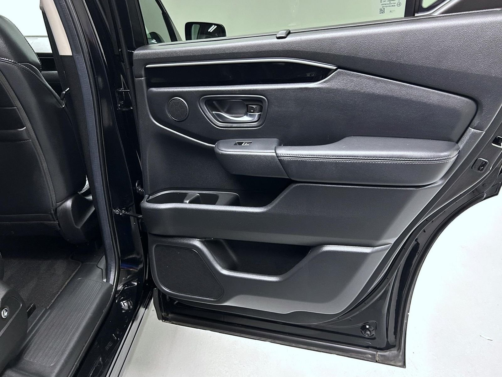 Used 2025 Black Honda EX-L image 17