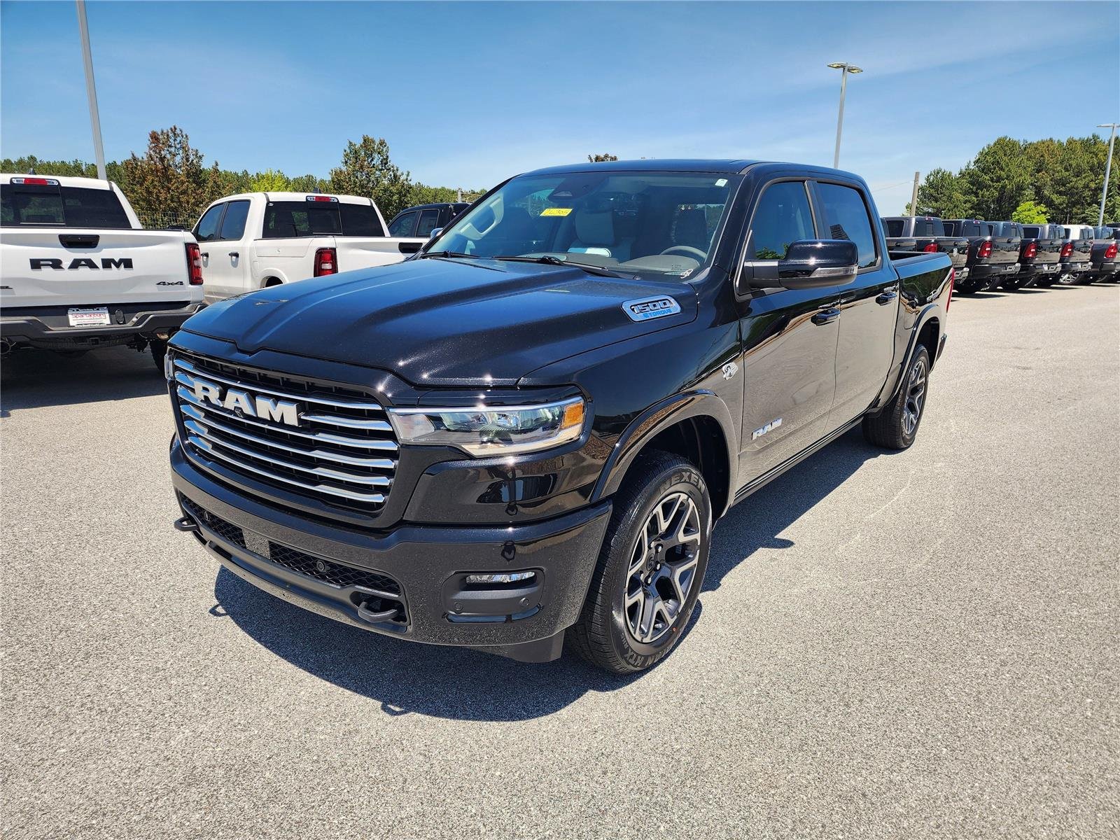 New 2026 Diamond Black Crystal Pearl-Coat Exterior Paint RAM Laramie image 3