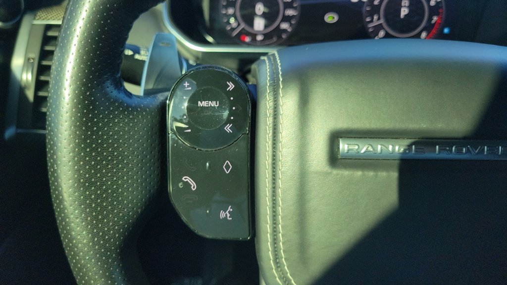 Used 2019 Black Land Rover SVR image 20