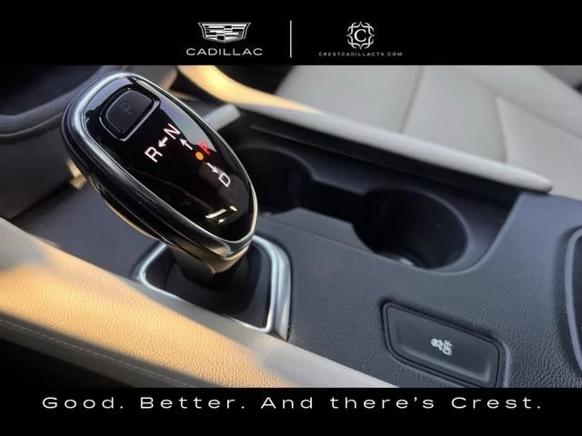 Used 2019 Crystal White Tricoat CADILLAC Luxury FWD image 17