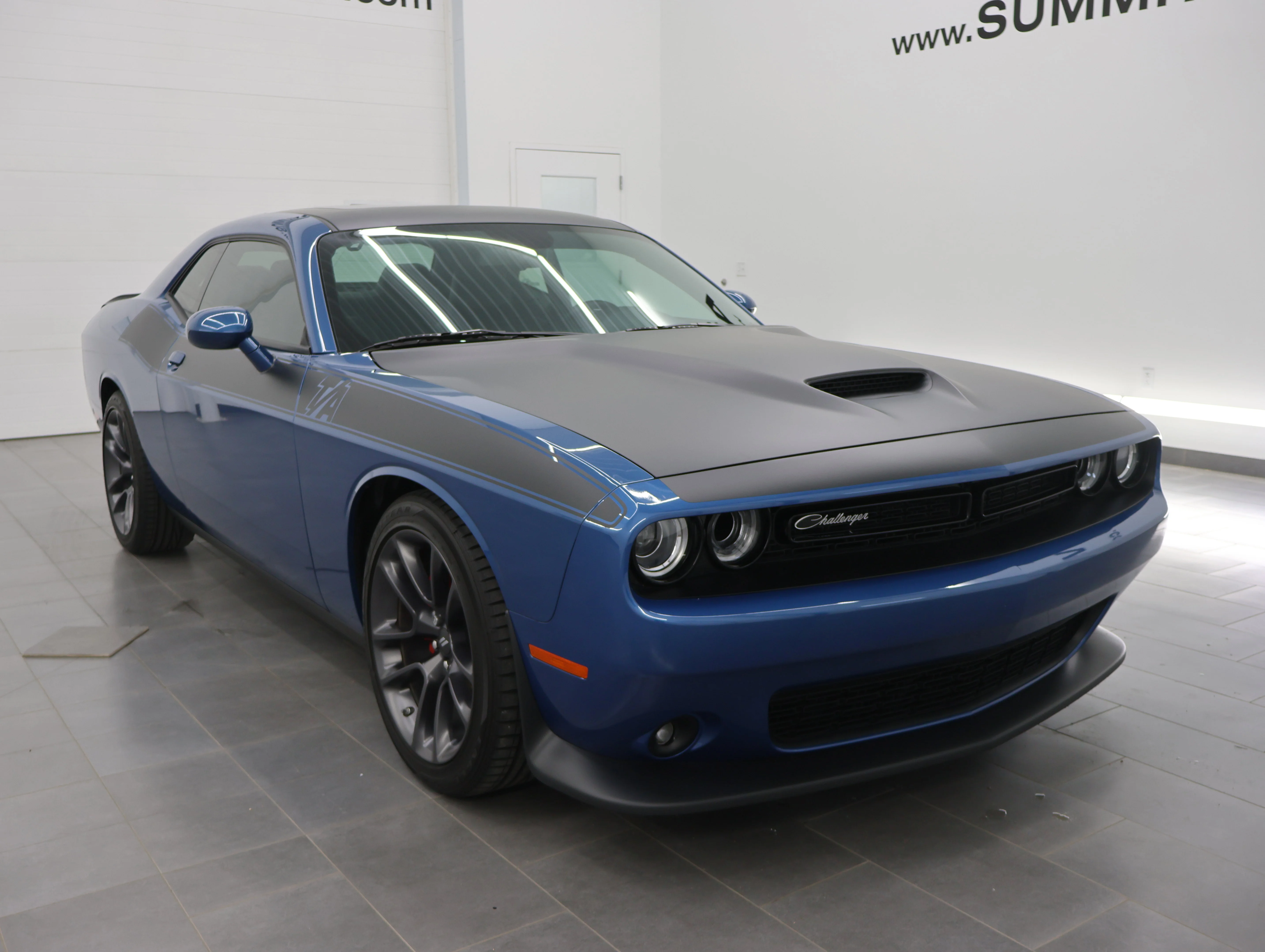 Used 2022 Frostbite Dodge R/T image 2