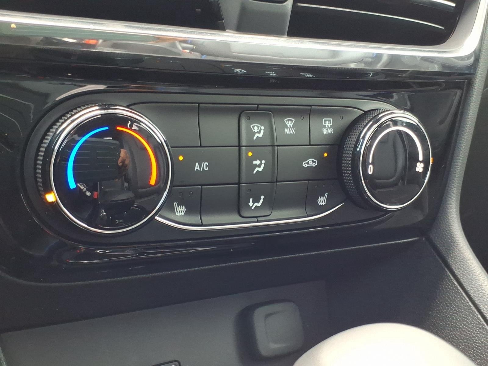 Used 2025 Ebony Twilight Metallic Buick Sport Touring image 23