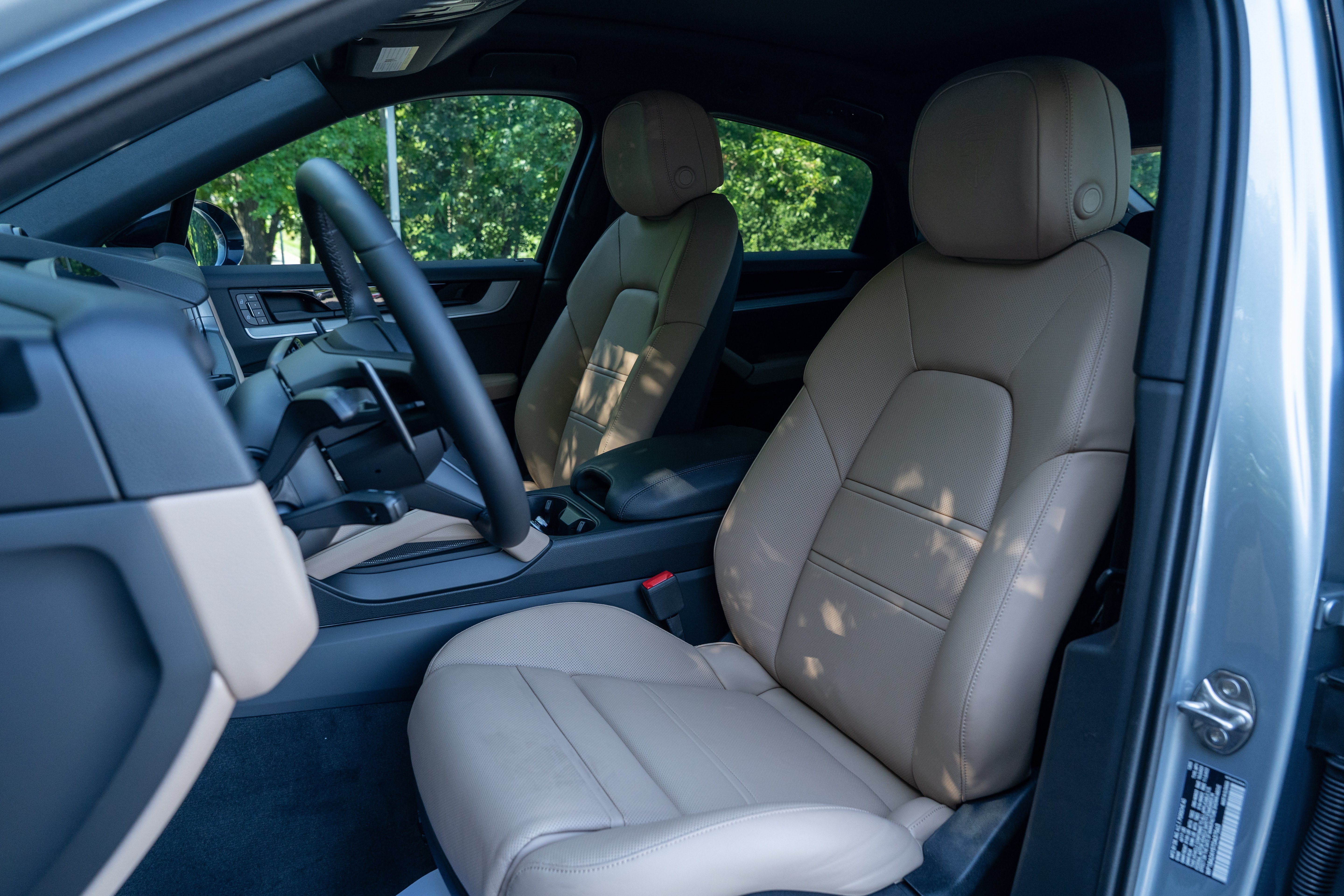 2026 Porsche Cayenne Coup Base - Photo 5