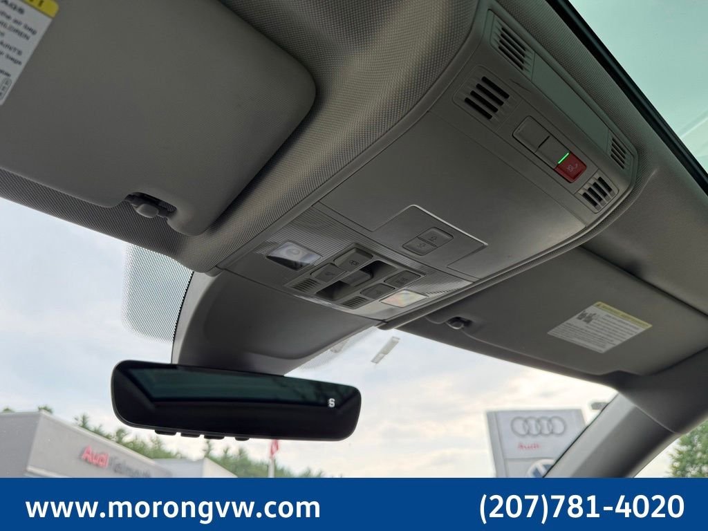 Used 2023 Gray Volkswagen 2.0T SE image 38