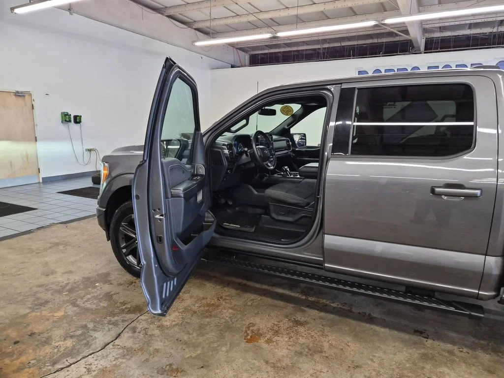 Certified Used 2023 Gray Metallic Ford XLT image 12