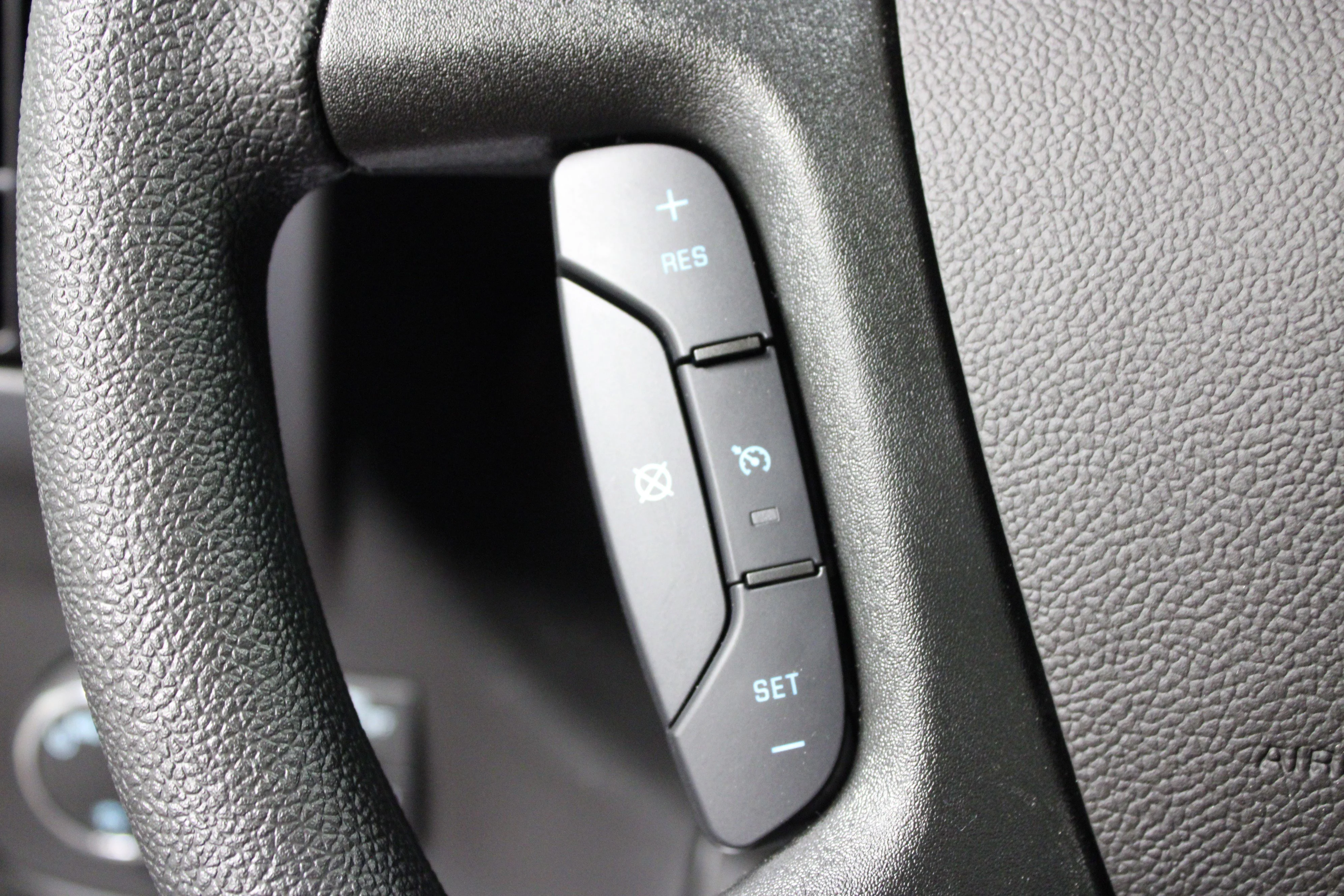 New 2026 Summit White GMC Work Van image 19