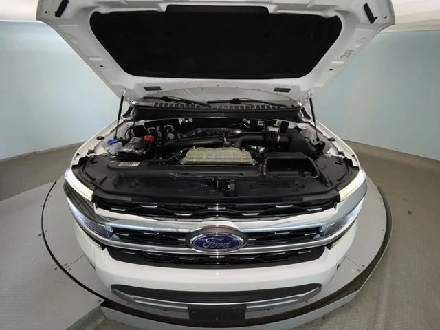 Used 2022 White Ford Limited image 27