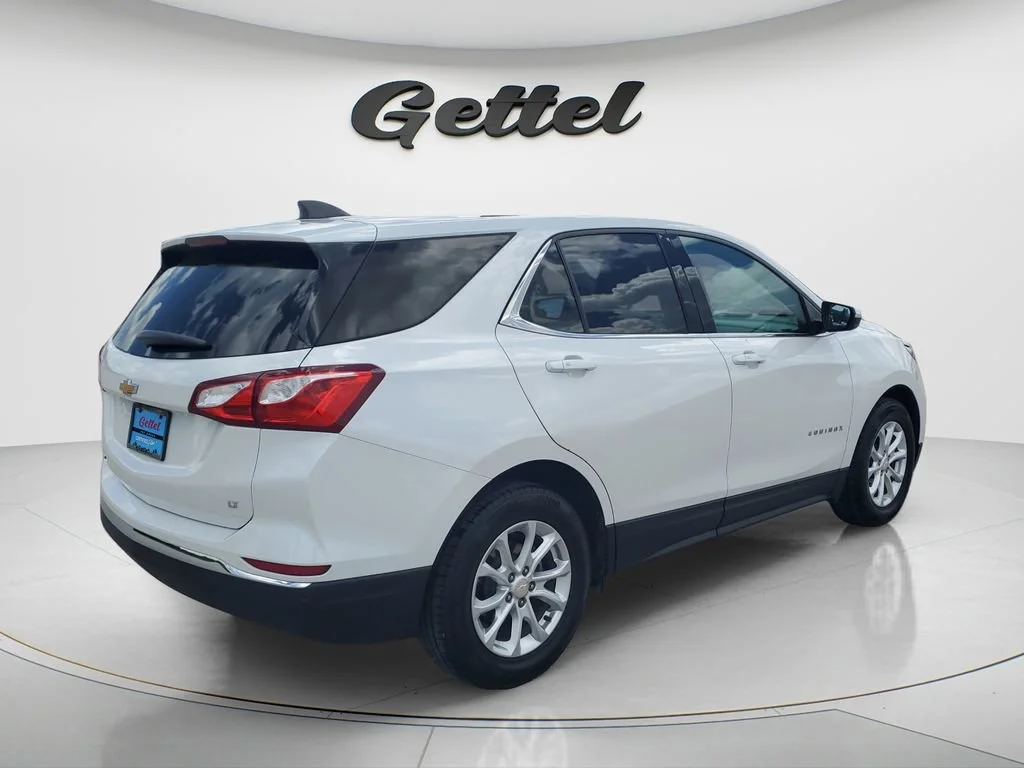 Used 2018 IRIDESCENT PEARL TRICOAT Chevrolet LT image 5