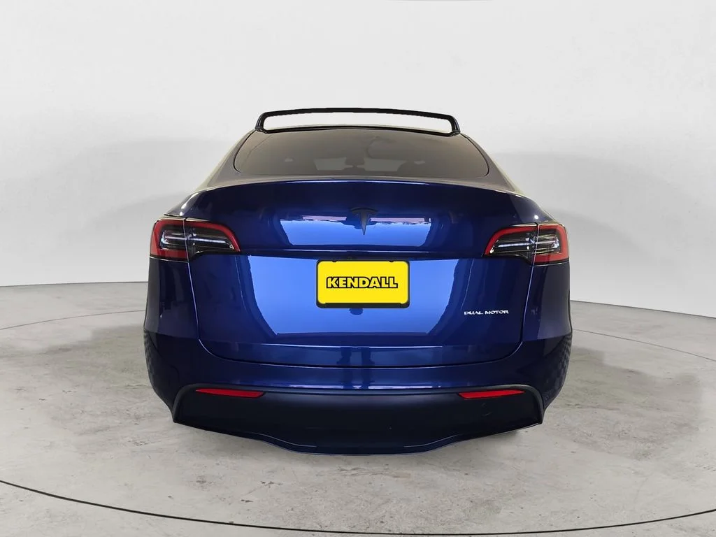 Used 2023 Blue Tesla Long Range image 4