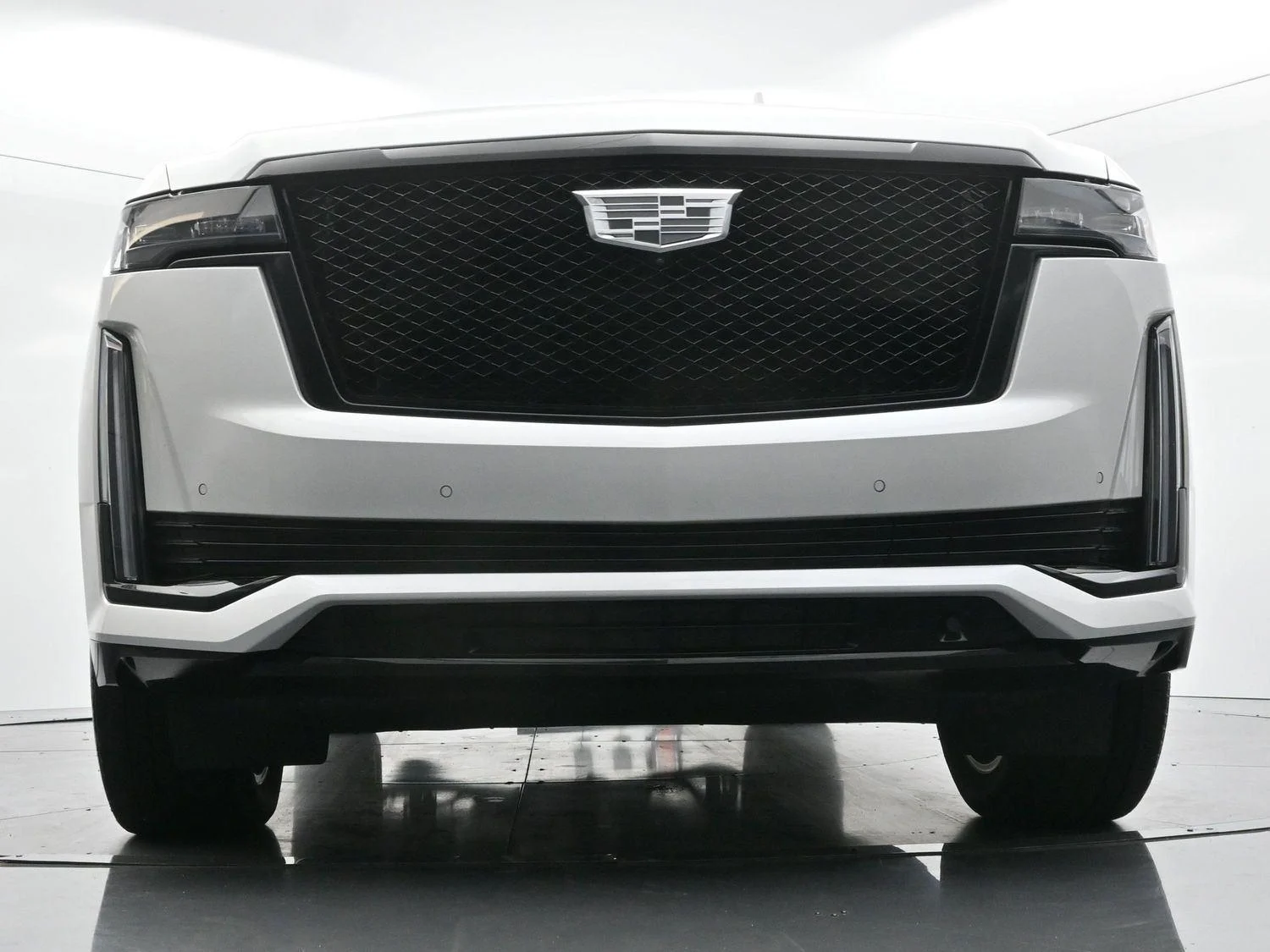 Used 2024 Crystal White Tricoat Cadillac Sport Platinum image 55