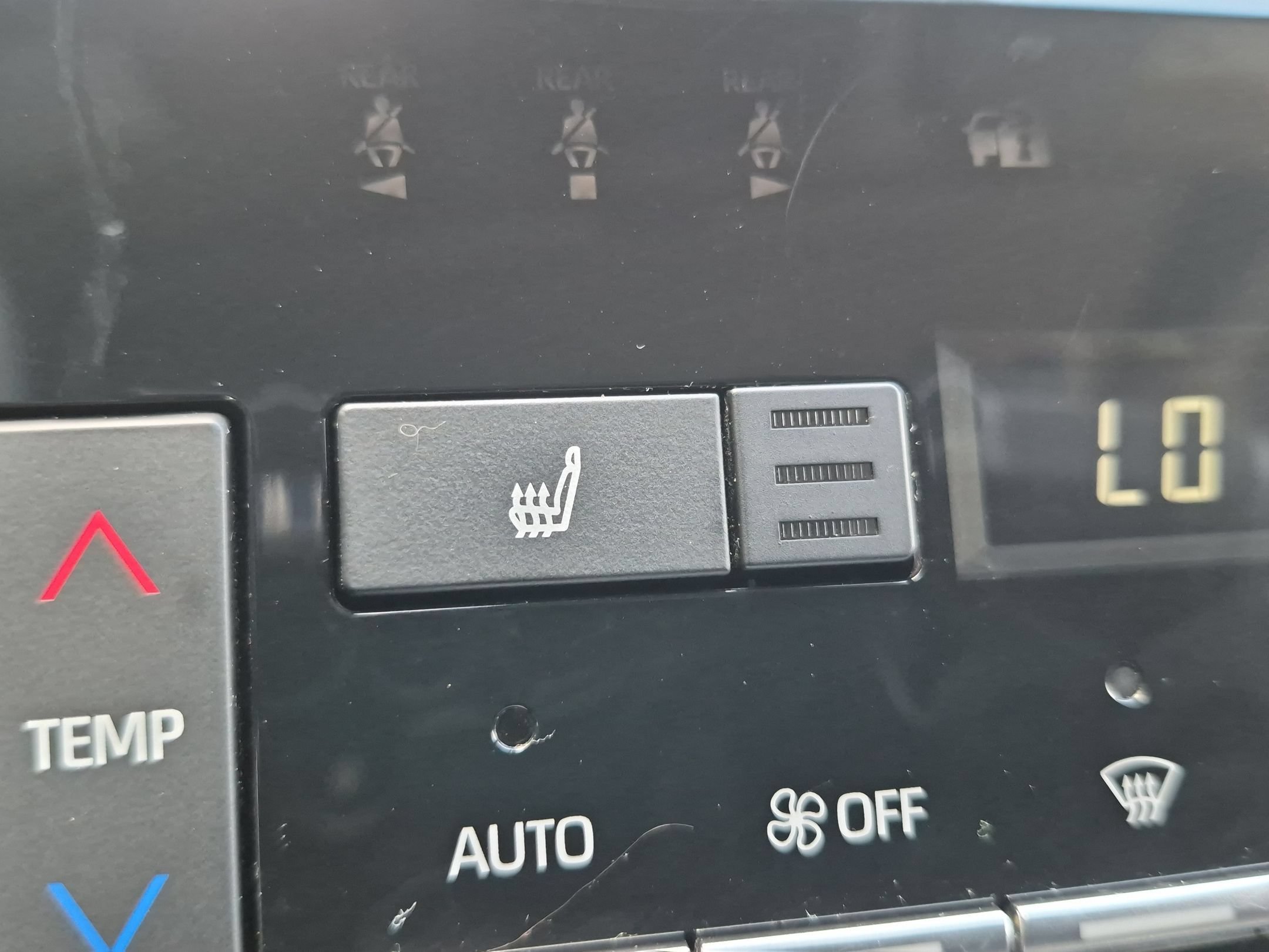 Used 2019 Midnight Black Metallic Toyota XLE image 20