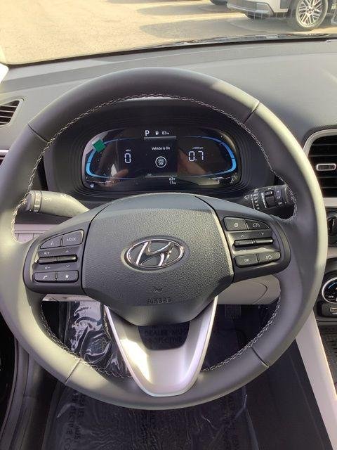 New 2026 Onyx Black Hyundai SEL image 28