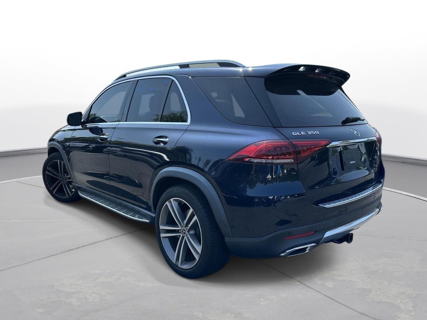 Used 2022 Lunar Blue Metallic Mercedes-Benz GLE 350 image 8