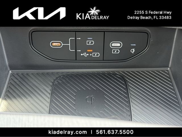 New 2026 Snow White Pearl Kia X-Line image 23