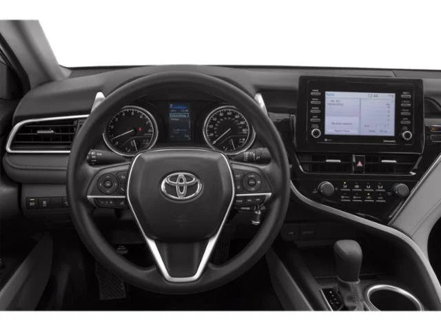 Used 2022 White Toyota LE image 7