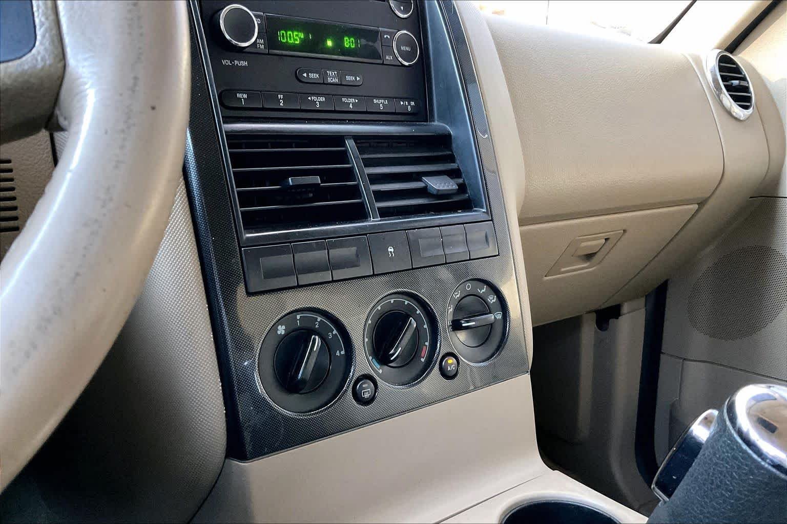 Used 2008 Black Ford XLT image 30