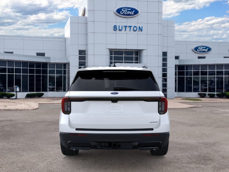 New 2026 Star White Metallic Tri-Coat Ford ST-Line image 18