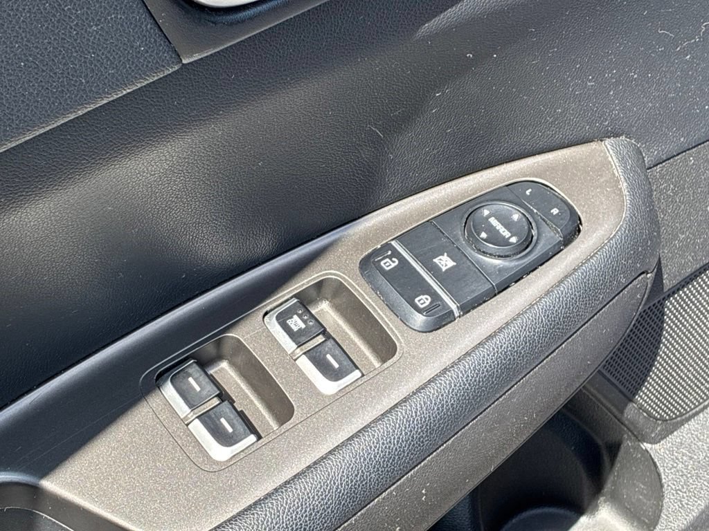 Used 2019 Horizon Blue Kia LX image 28