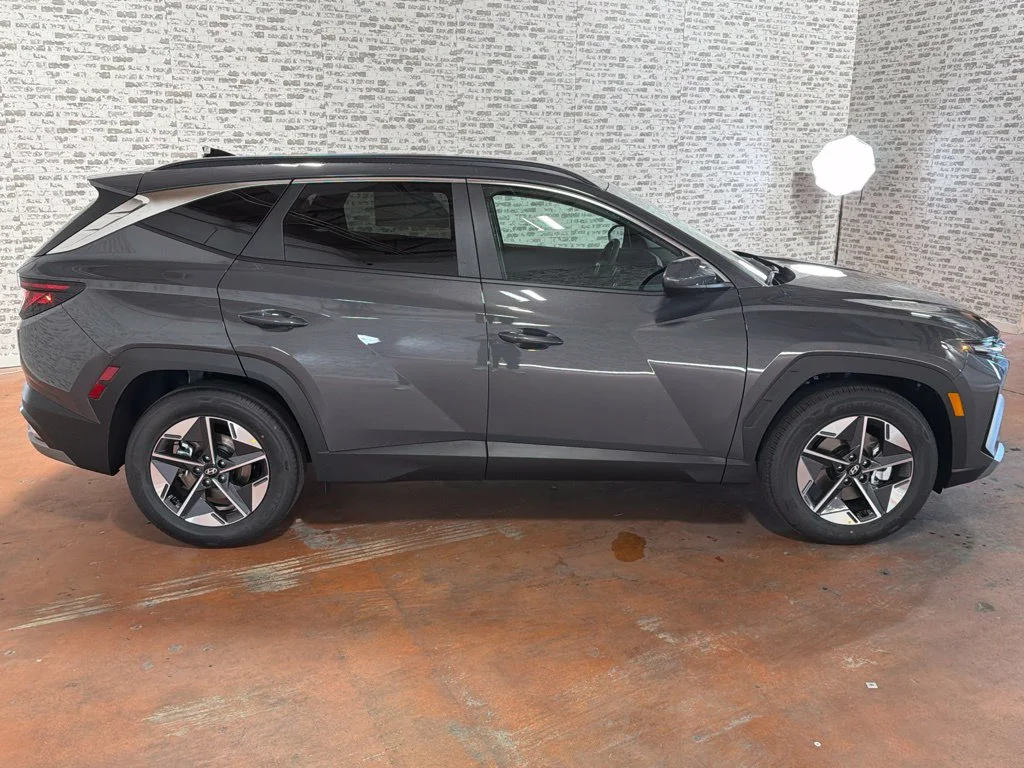 New 2026 Ecotronic Gray Hyundai SEL image 8