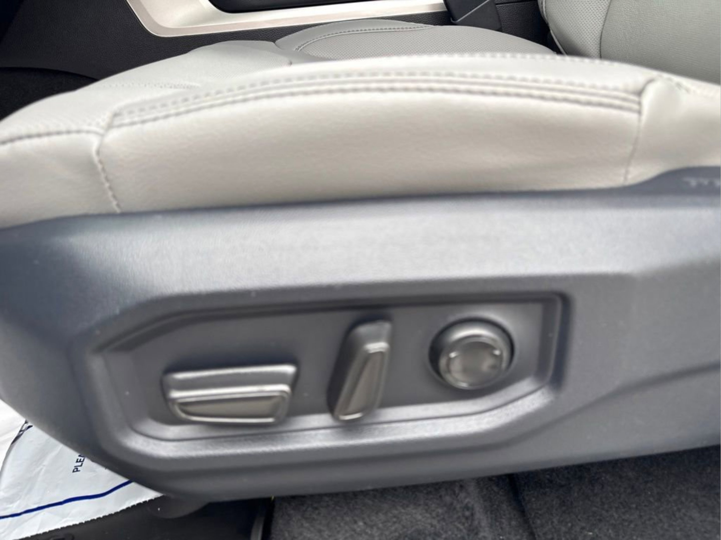 2026 Toyota Tundra Limited - Photo 27